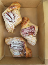 Load image into Gallery viewer, Seasonal fruit danish
